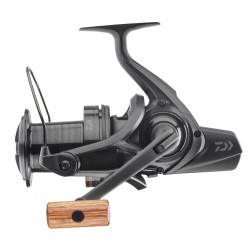 Mulinetă Daiwa 21 Emblem 45 SCW QD SD