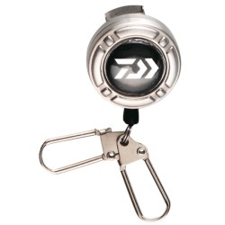 Retractor dublu pentru accesorii Daiwa