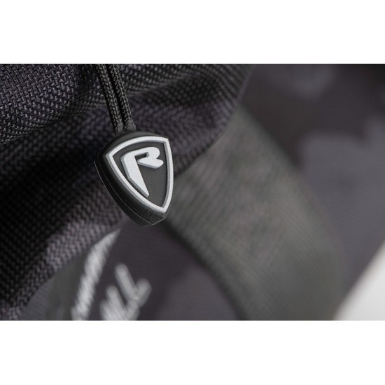 GEANTĂ FOX RAGE VOYAGER® CAMO MEDIUM HOLDALL GEANTĂ FOX RAGE VOYAGER® CAMO MEDIUM HOLDALL