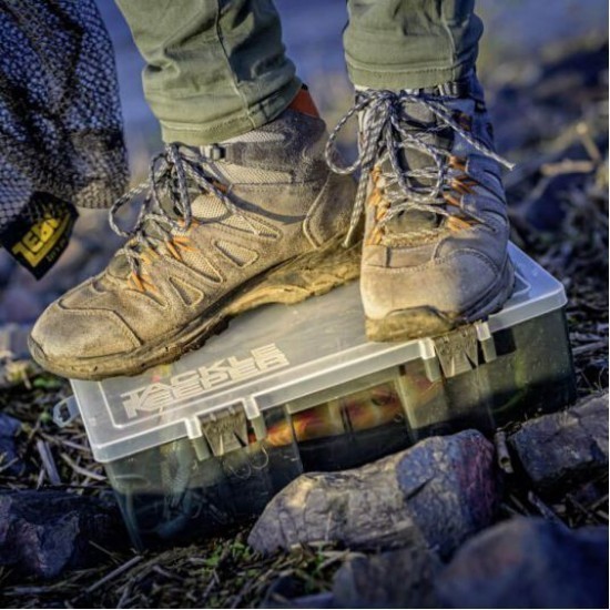 Cutie pentru accesorii Quantum Tackle Keeper HC12Q Deep, 35x22x10cm, 12 compartimente Cutie pentru accesorii Quantum Tackle Keeper HC12Q Deep, 35x22x10cm, 12 compartimente