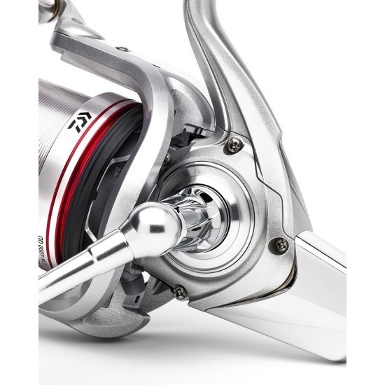 Mulinetă Daiwa Emblem Surf 45 SCW QD