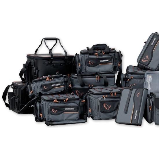 Geantă + 6 cutii Savage Gear Specialist Lure, Large, 35x50x25cm