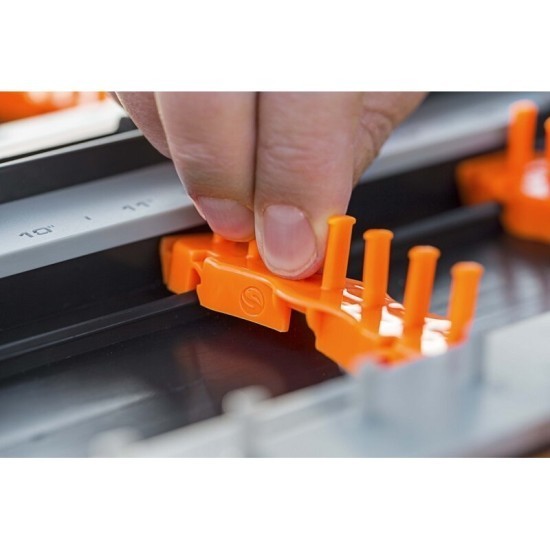 Suport organizator cârlige Guru Adjustable Rig Case Spare Pegs, Orange, 2buc/set