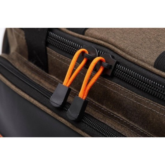 Geantă spinning + 6 cutii Savage Gear Specialist Lure Bag Small, 25x35x14cm, 8L