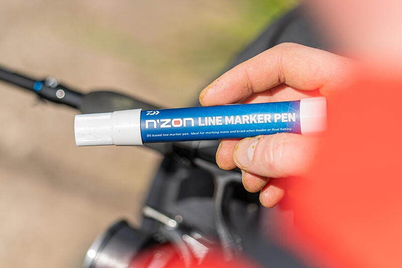 Marker pentru fir Daiwa N'Zon Line Marker Pen, Alb