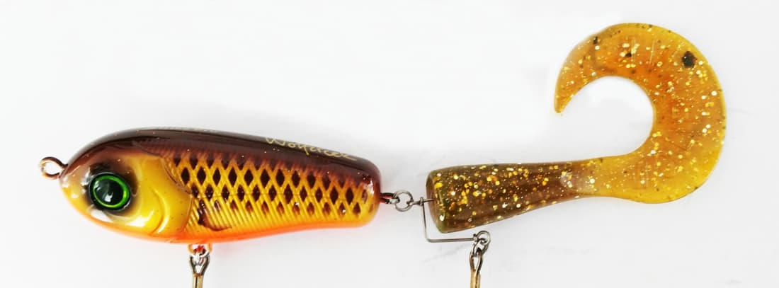 Vobler Strike Pro Wolf Tail Jr, Culoare C502F, 16cm/31g
