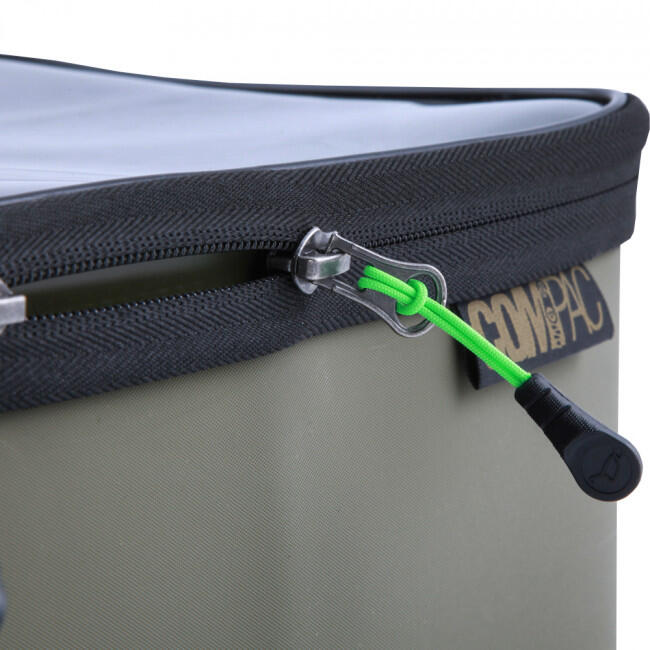 Geantă semi-rigidă pentru accesorii Korda Compac 220, 29x20x12cm