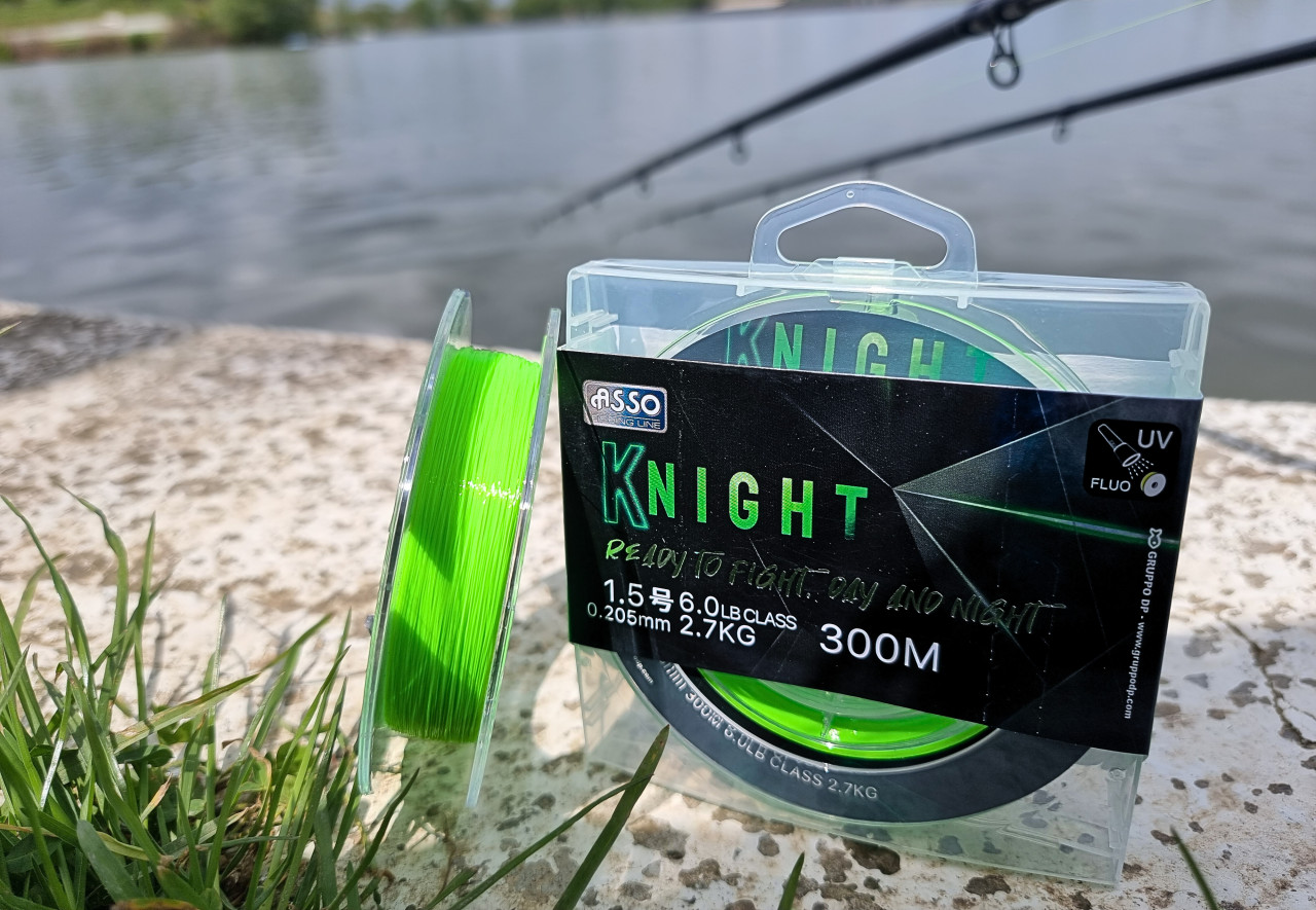 Asso Knight 300m 0.260mm 4.5kg Fluorescent Chartreuse