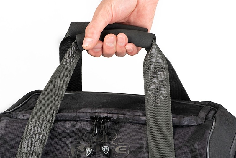 GEANTĂ FOX RAGE VOYAGER® CAMO LARGE CARRYALL