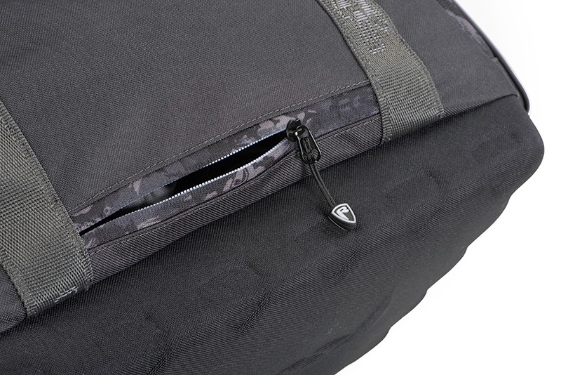 GEANTĂ FOX RAGE VOYAGER® CAMO LARGE CARRYALL
