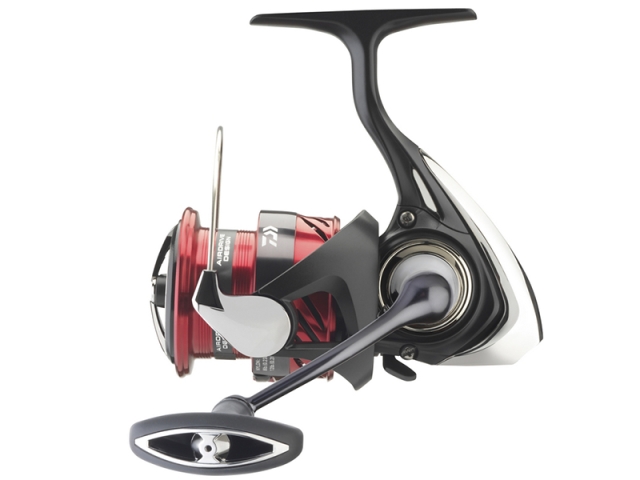 Mulinetă Daiwa 23 Ninja LT 3000-C
