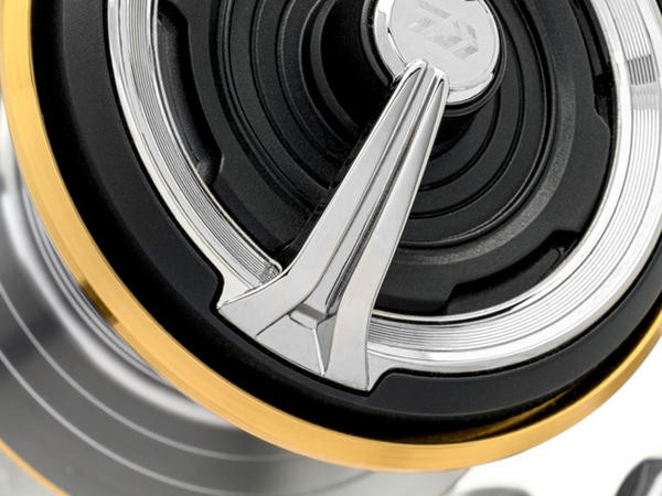 Mulinetă Daiwa Luvias LT 3000D