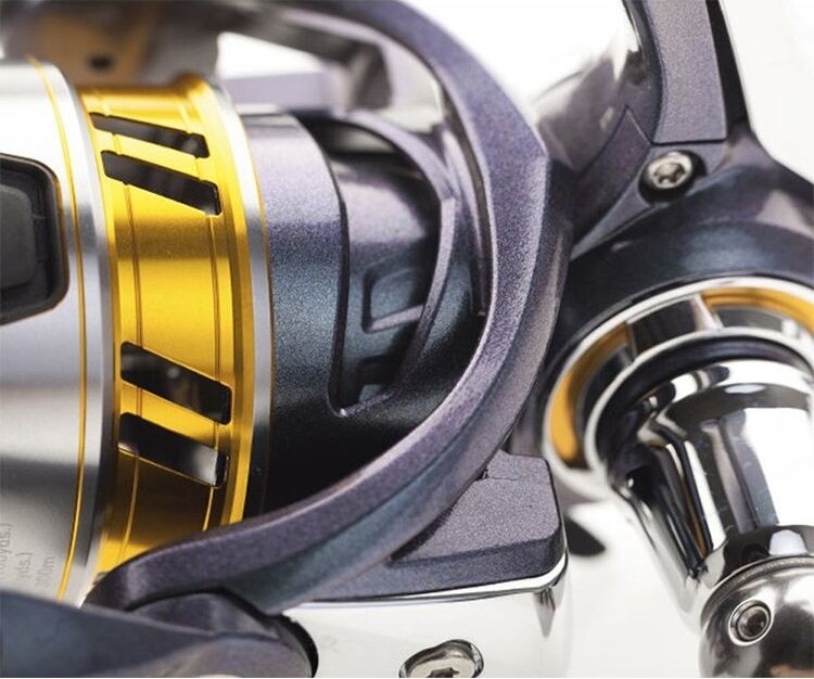 Mulinetă Daiwa Regal LT 2000D