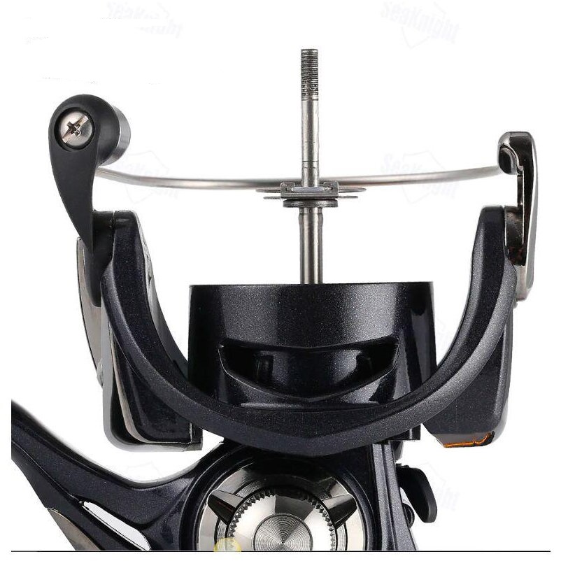 Mulinetă Daiwa Revros LT 2500