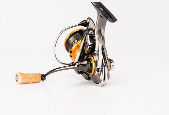 Mulinetă Daiwa Silver Creek LT 2000S XH