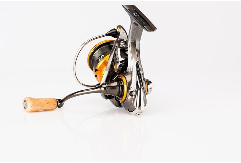Mulinetă Daiwa Silver Creek LT 2500S XH