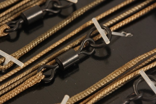 Montură Leadcore cu anou Korda Kable Leaders with Ring Swivel, Weed Silt, 3buc/plic