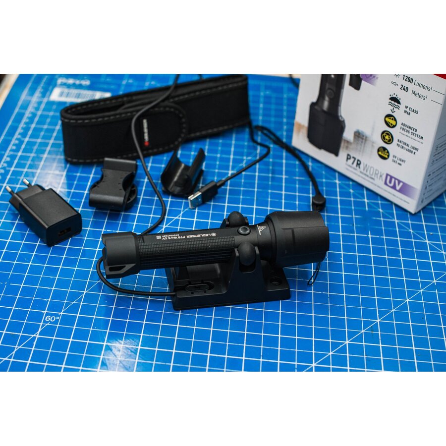 Lanternă Ledlenser P7R Work UV, Black, 1200 Lumeni