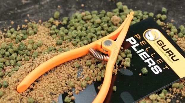 Pensă pentru pelete Guru Pellet Pliers