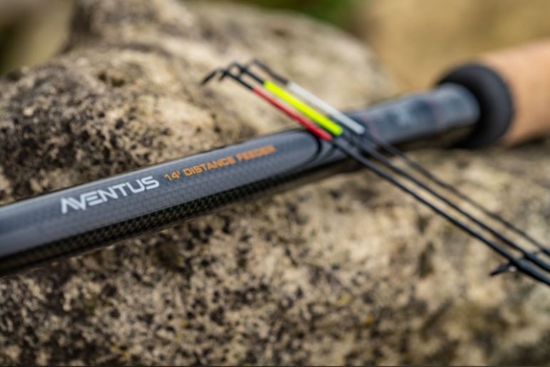 Lansetă Guru Aventus Distance Feeder, 4.20m/180g, 3+3buc