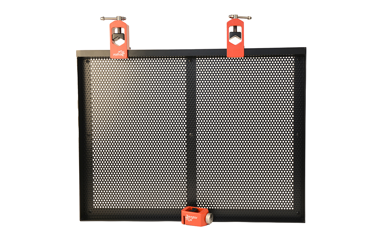 Tavă laterală pentru feeder Benzar, 67x51cm