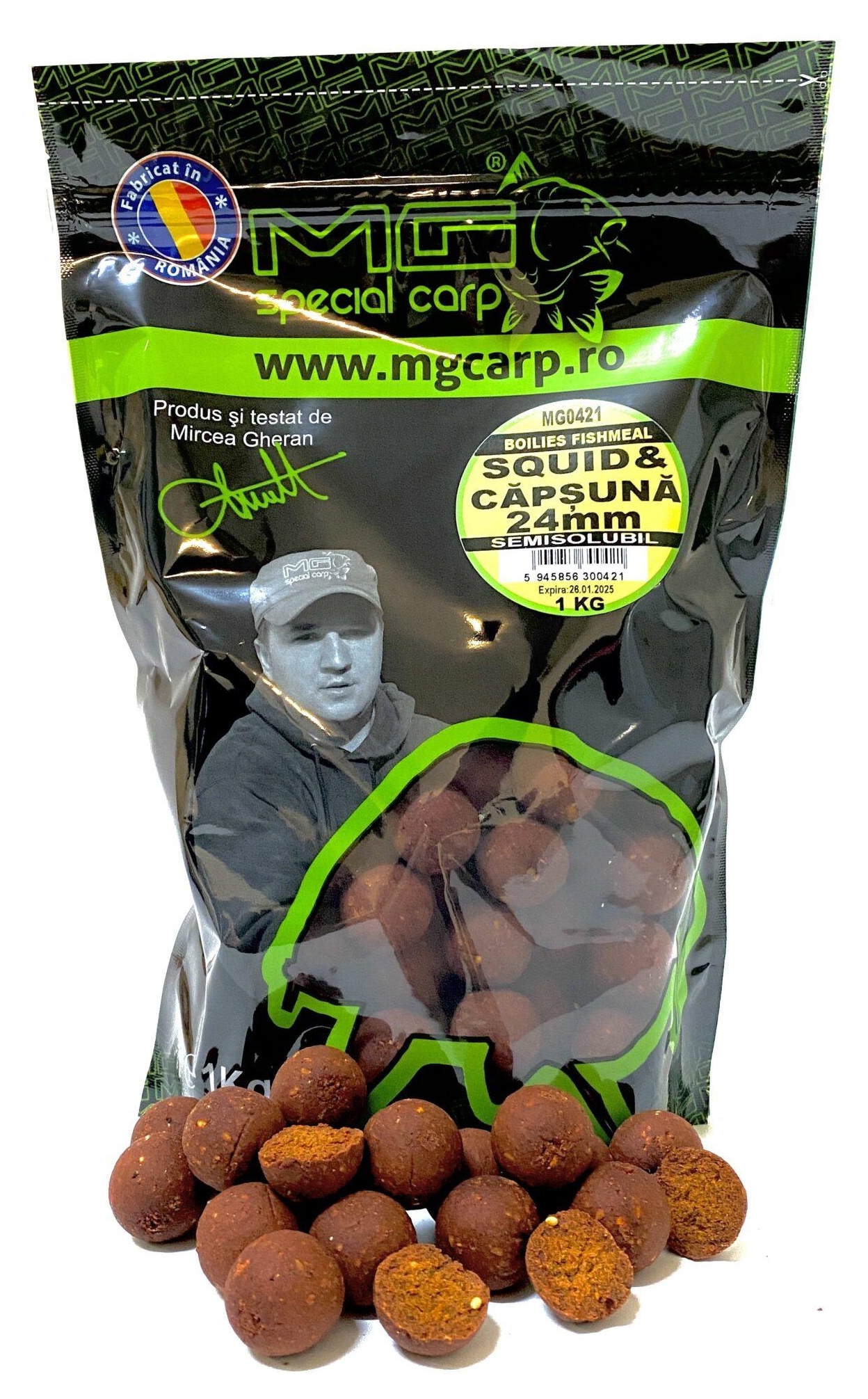 Boilies semisolubil MG Special Carp Squid & Căpșună, 24mm, 1kg