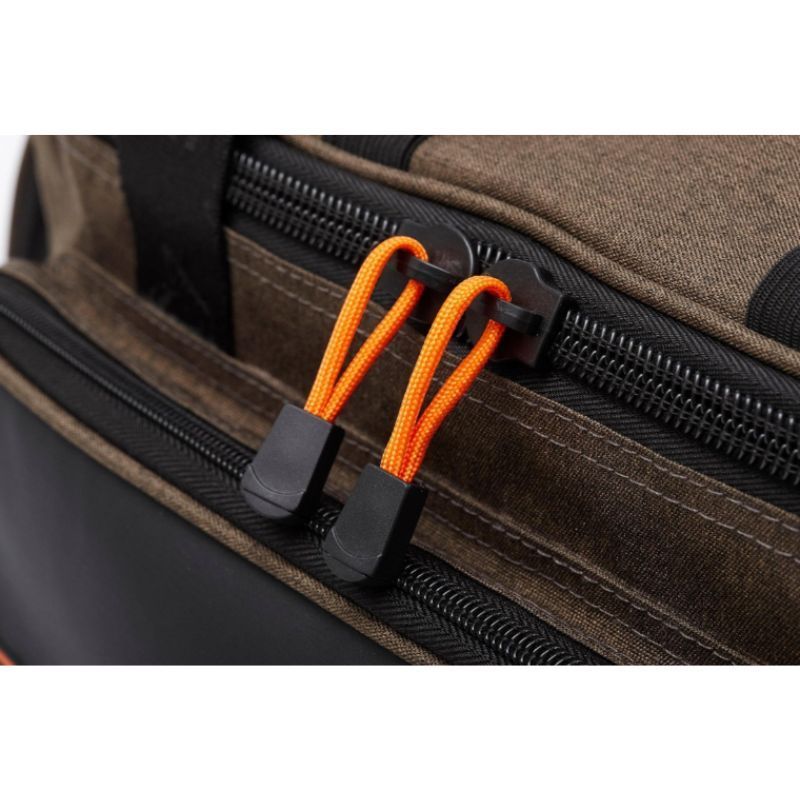 Geantă spinning + 6 cutii Savage Gear Specialist Lure Bag Small, 25x35x14cm, 8L